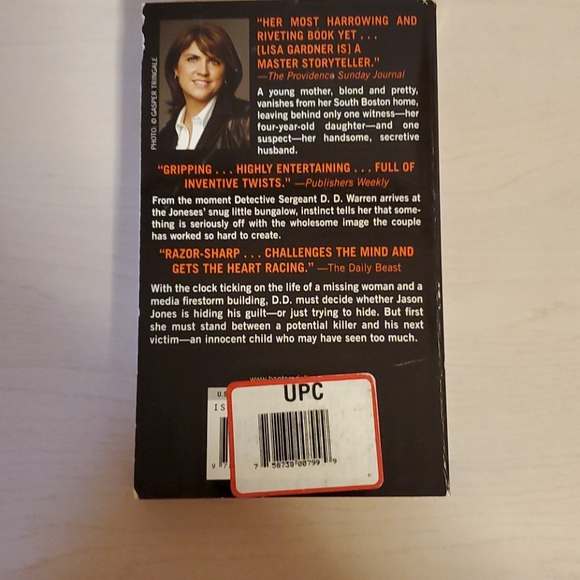 The Neighbor by Lisa Gardner - Picture 2 of 2